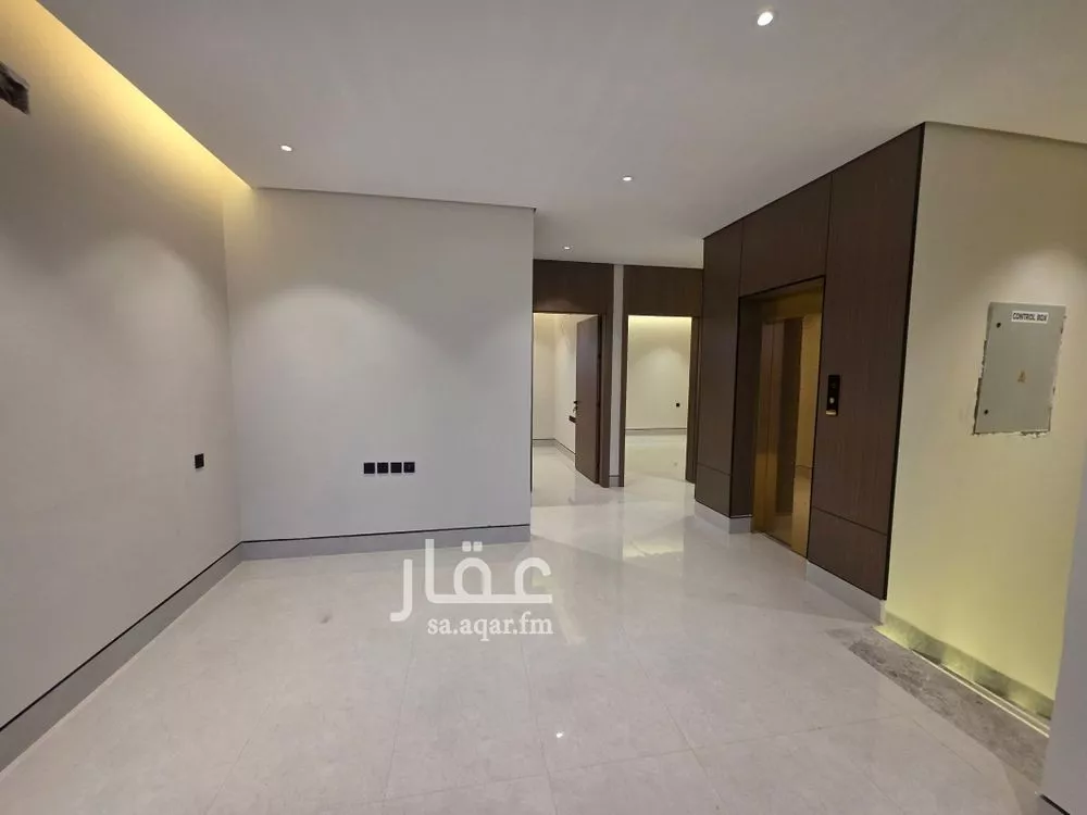 7 bedroom villa in Al Uraija Al Gharbiyah 14
