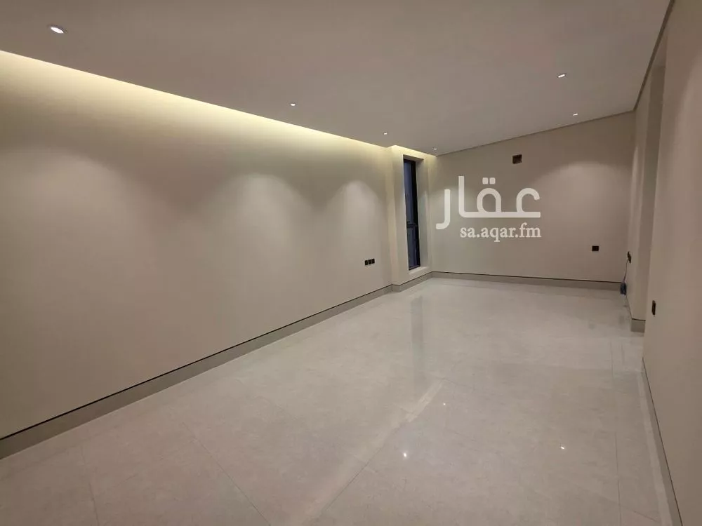 7 bedroom villa in Al Uraija Al Gharbiyah 4