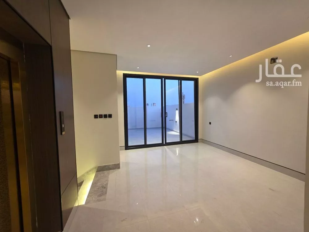 7 bedroom villa in Al Uraija Al Gharbiyah 7