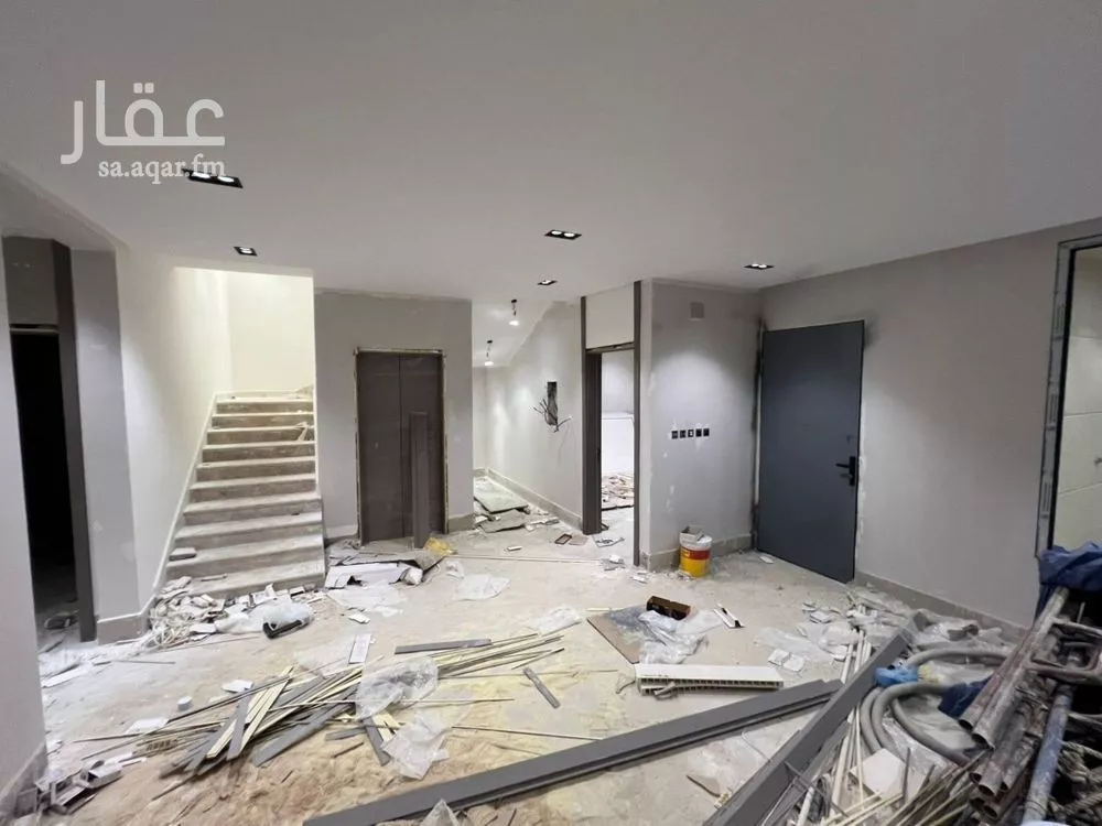 8 bedroom villa in Al Uraija Al Gharbiyah 5