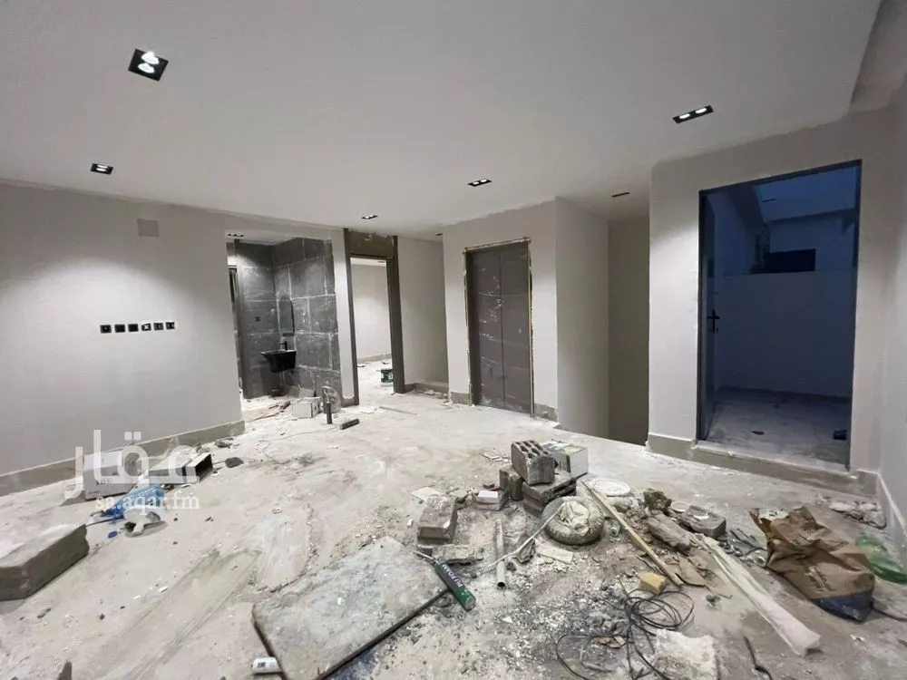8 bedroom villa in Al Uraija Al Gharbiyah 7
