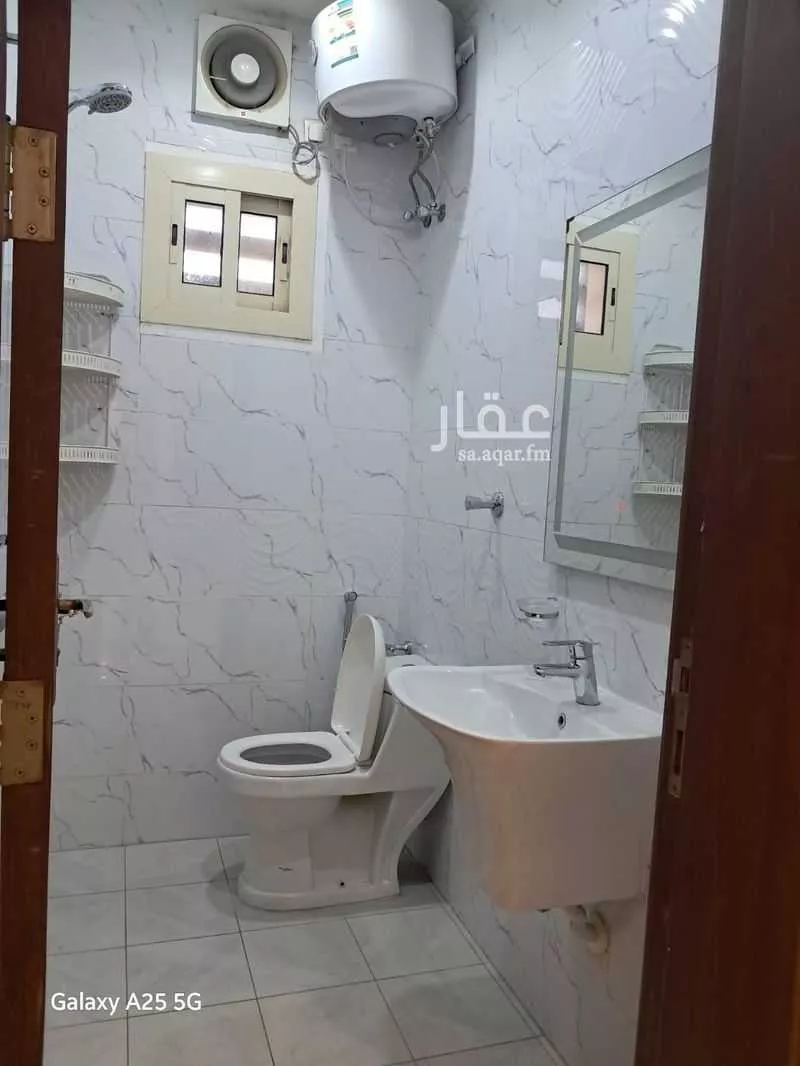 شقة 4 غرف في الربوة 10