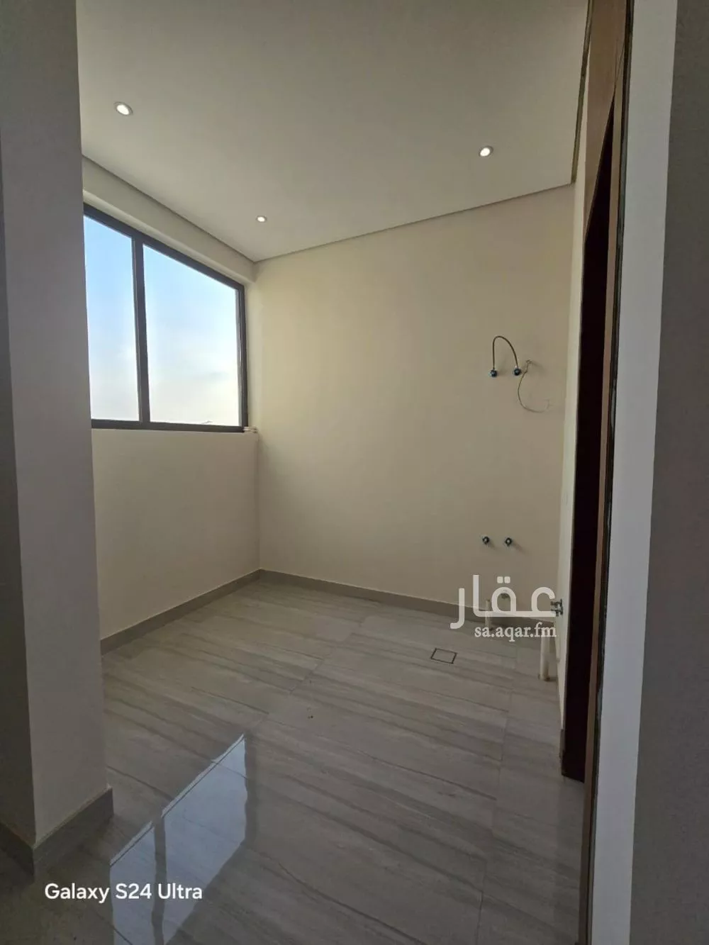 فيلا 4 غرف في النرجس 14