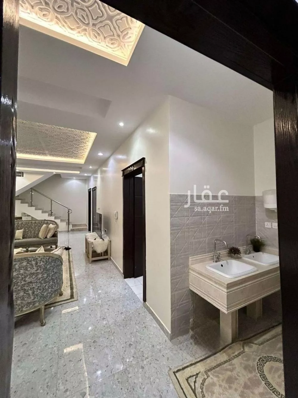 7 bedroom villa in Al Rimal 3