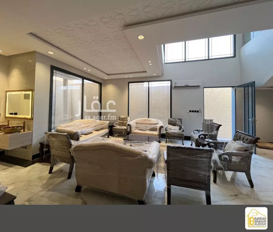 8 bedroom villa in Al Munsiyah 9