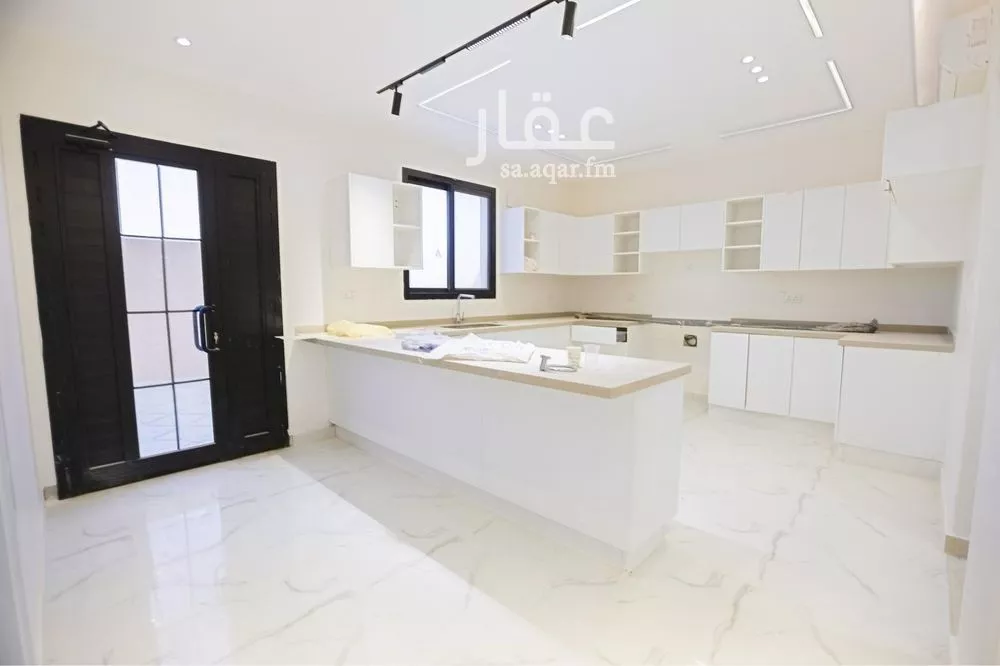 5 bedroom villa in Al Munsiyah 12