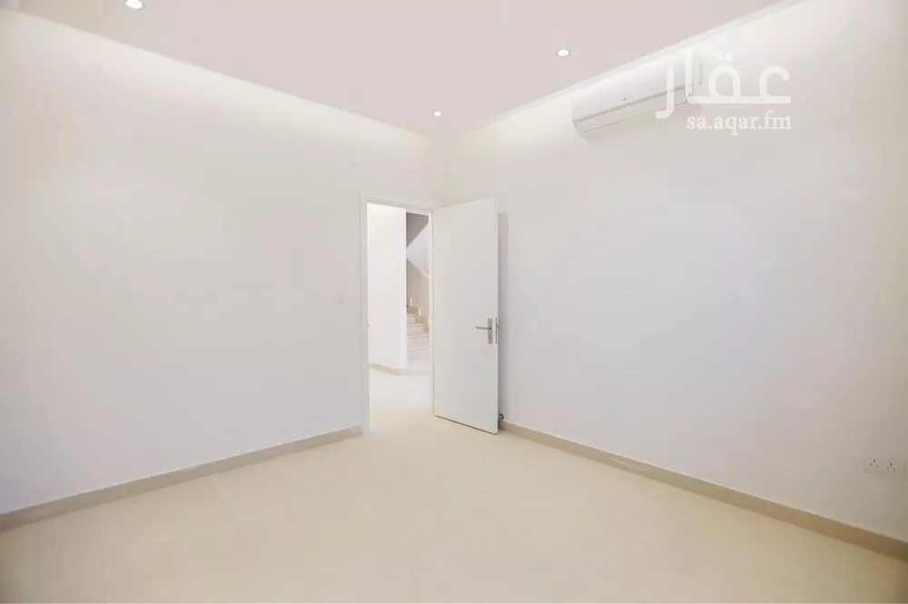 5 bedroom villa in Al Munsiyah 19