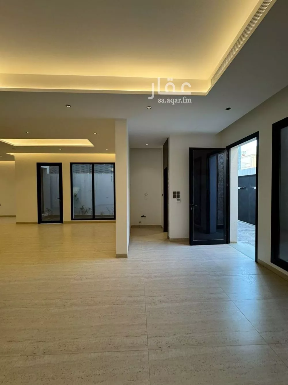 4 bedroom villa in Al Aridh 10