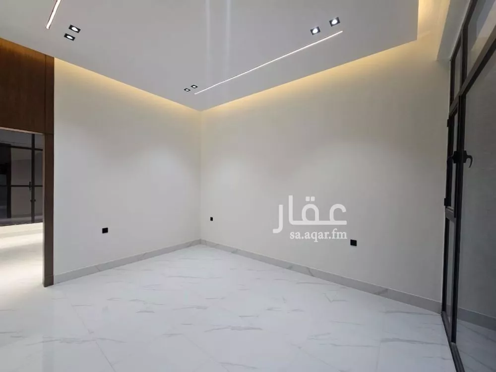 فيلا 5 غرف في النرجس 24
