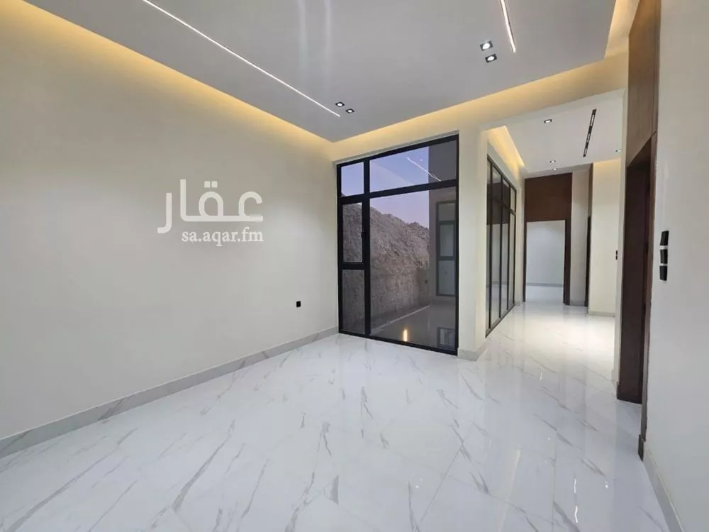 فيلا 5 غرف في النرجس 26