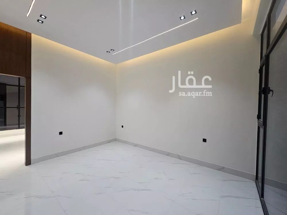 فيلا 5 غرف في النرجس 10