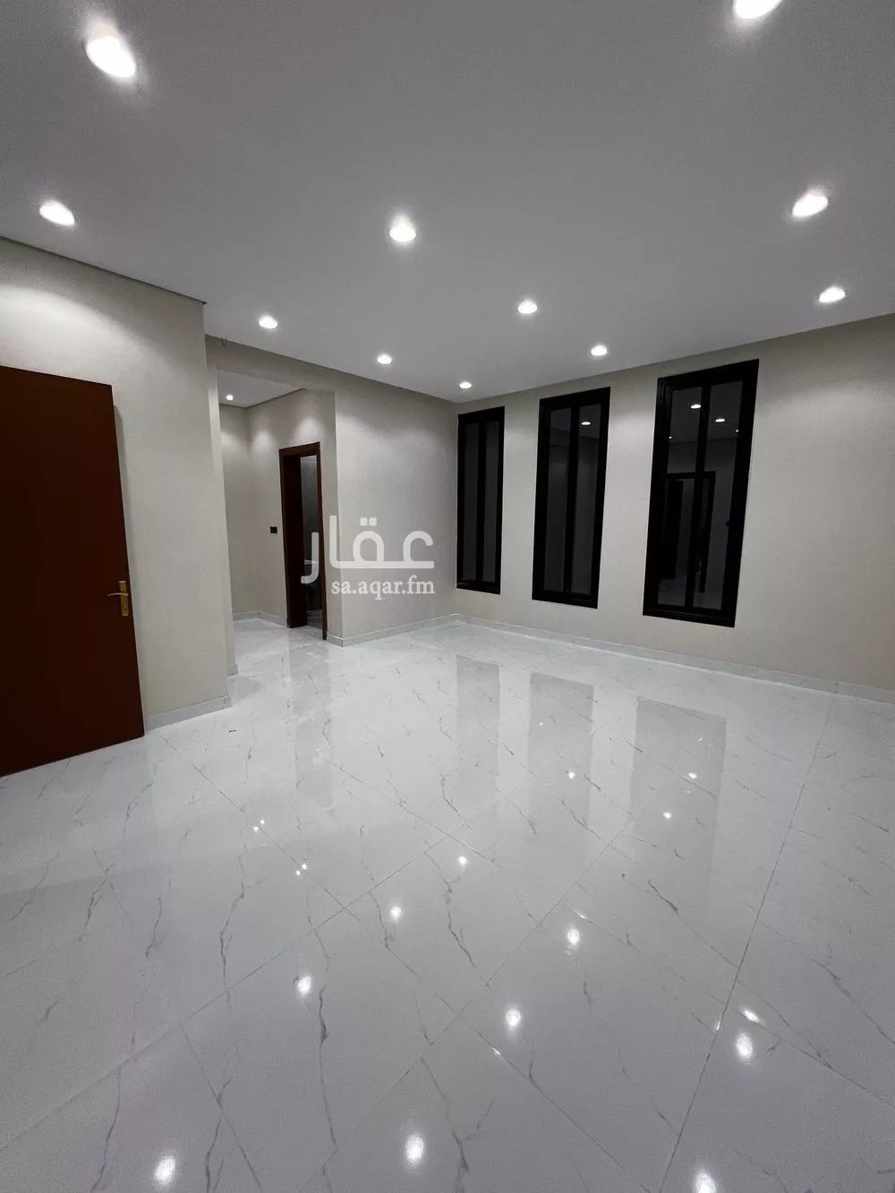 5 bedroom villa in Dhahrat Laban 11
