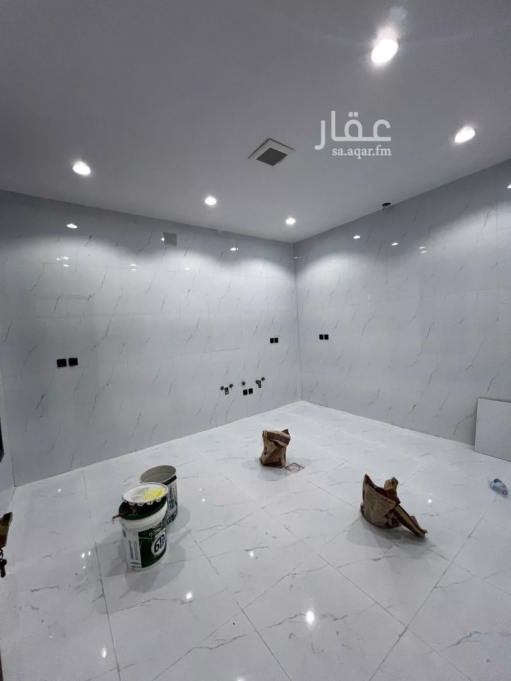 5 bedroom villa in Dhahrat Laban 8