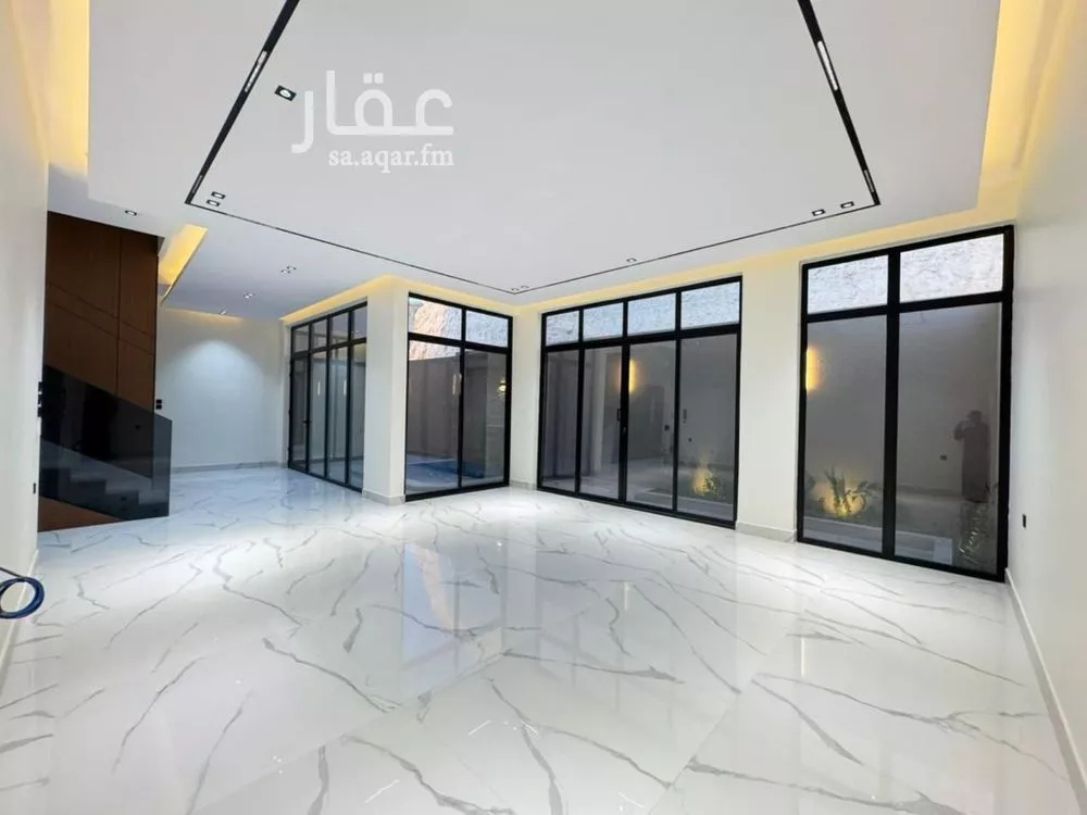 فيلا 5 غرف في النرجس 9
