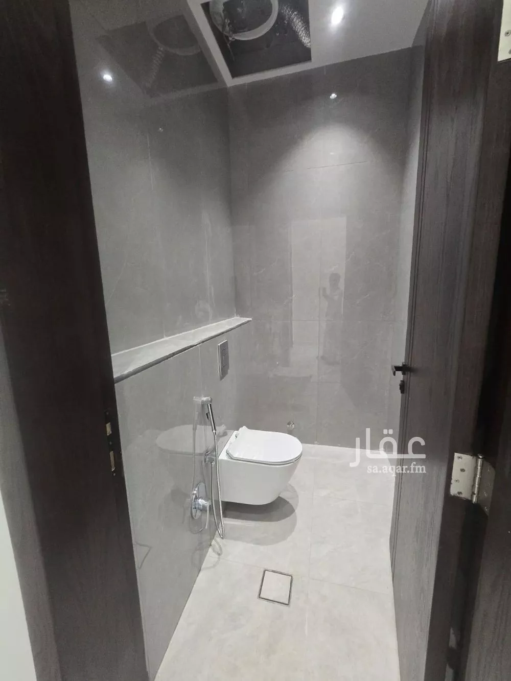 5 bedroom villa in Al Munsiyah 2