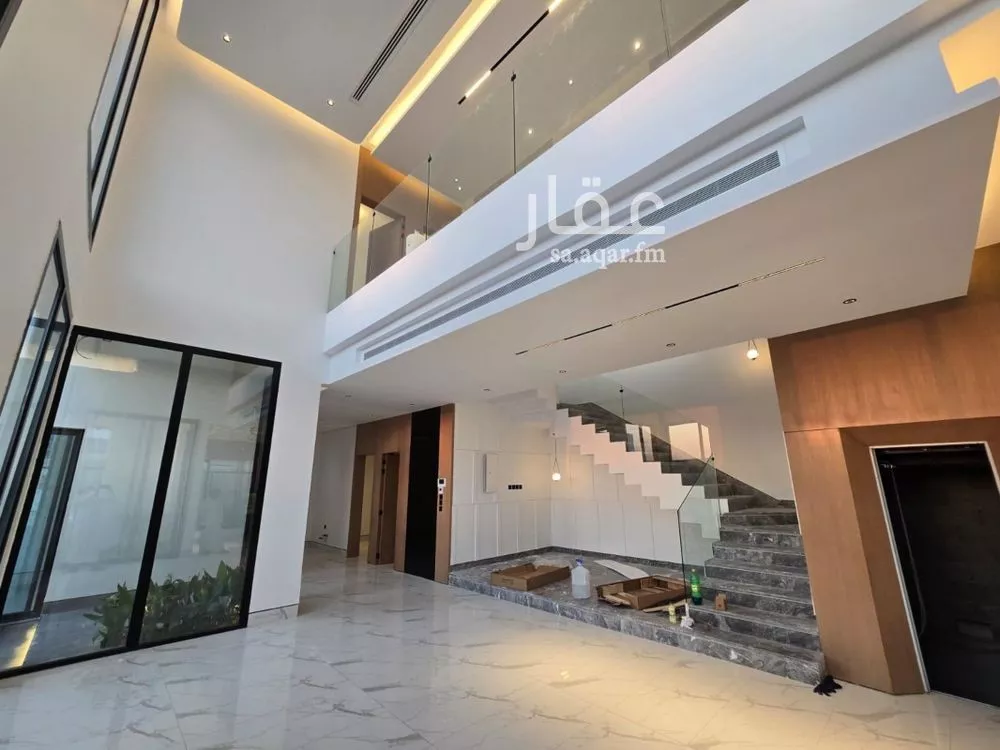 5 bedroom villa in Al Narjis 6