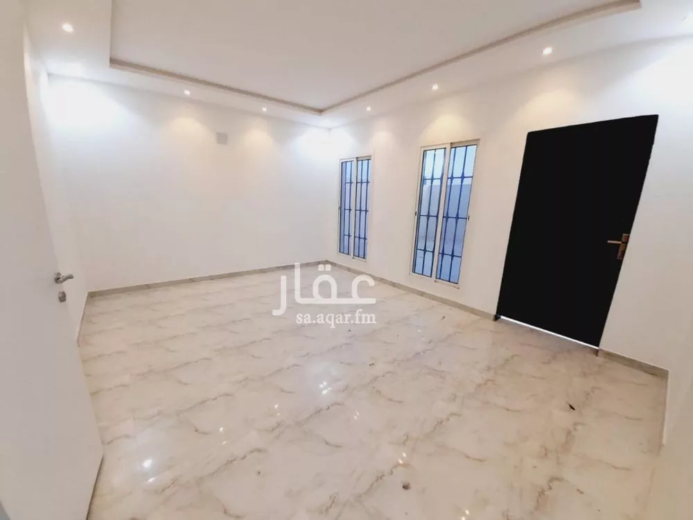 6 bedroom villa in Dhahrat Laban 12