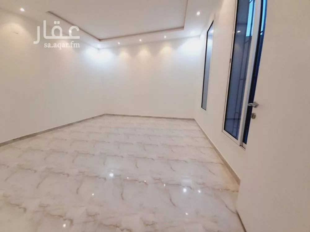 6 bedroom villa in Dhahrat Laban 13