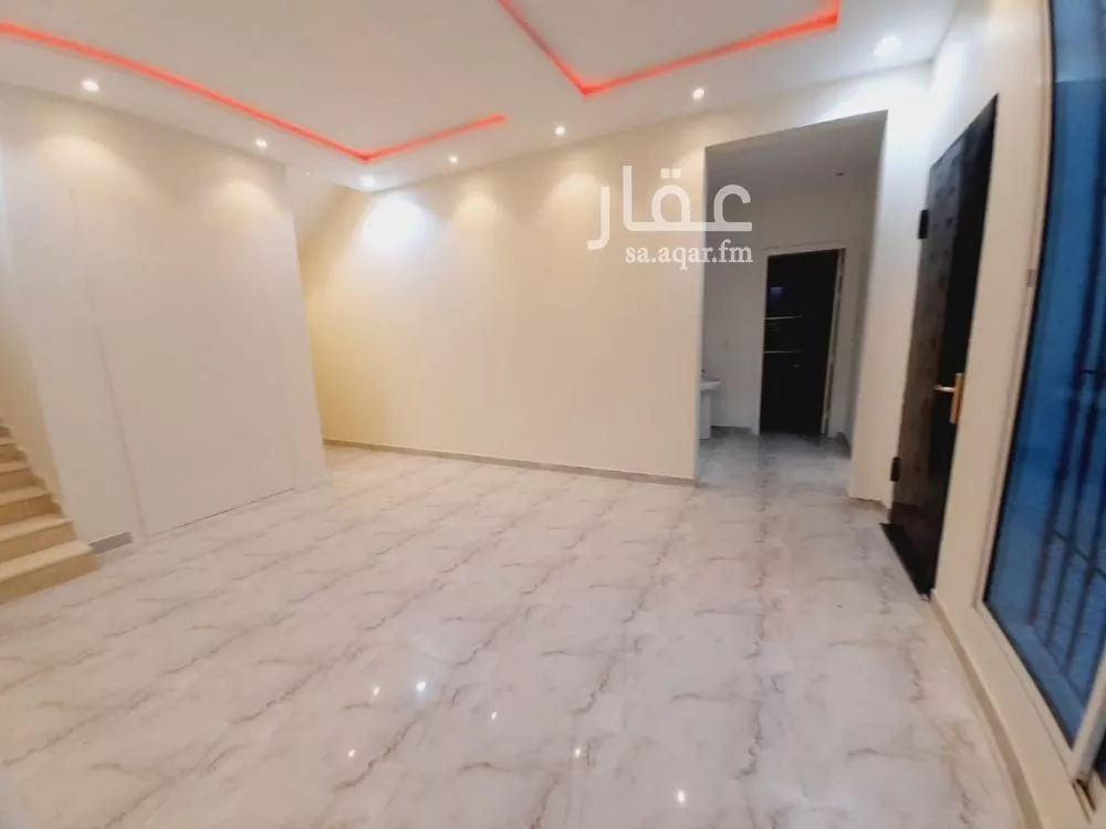 6 bedroom villa in Dhahrat Laban 14