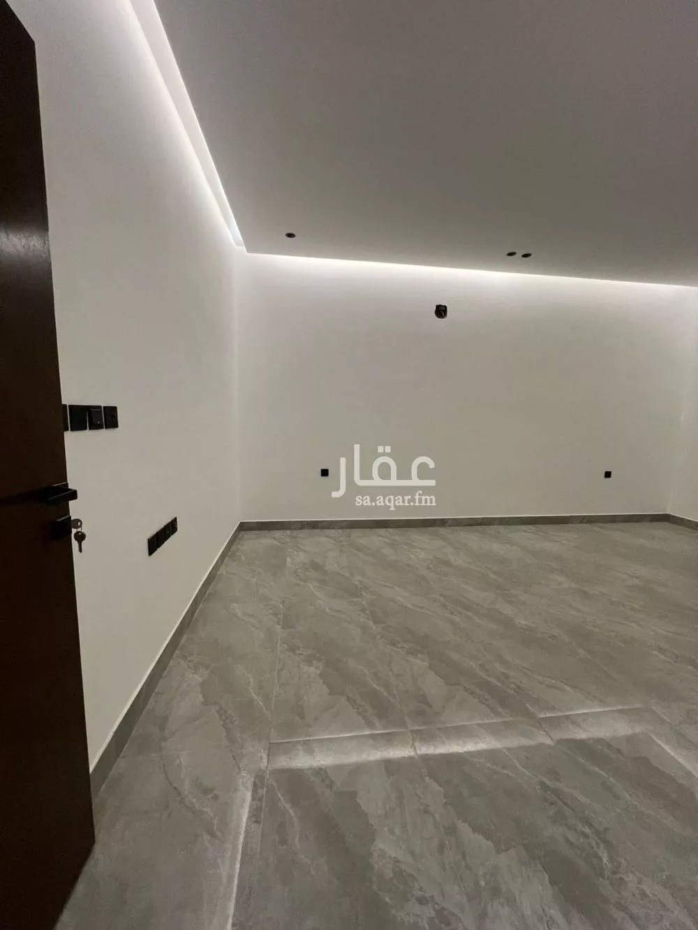 فيلا 7 غرف في ظهرة لبن 9