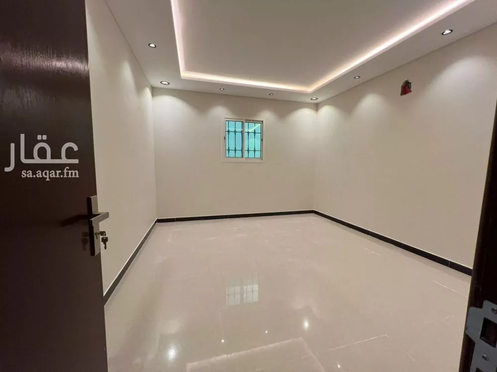 6 bedroom apartment in Dhahrat Laban 2