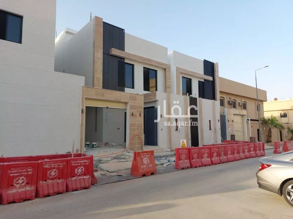 5 bedroom villa in Al Uraija Al Gharbiyah 4