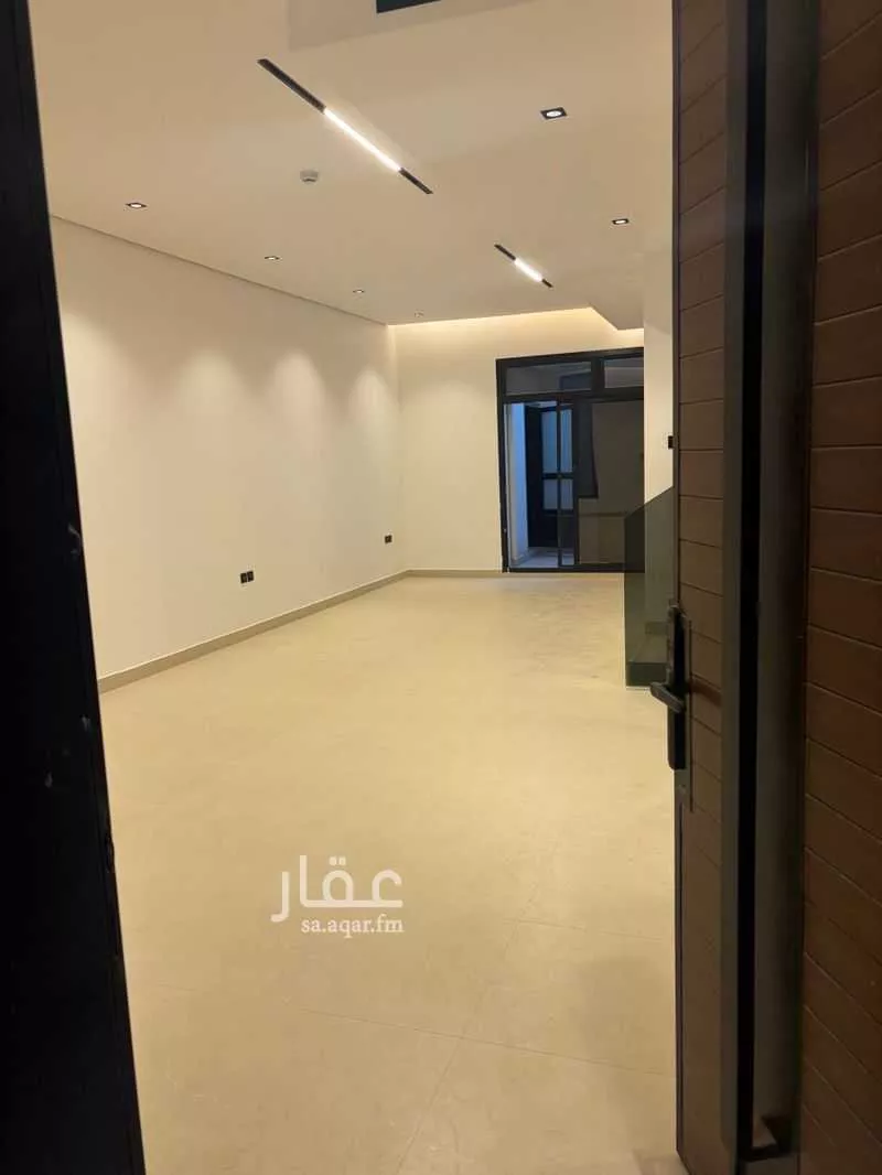 فيلا 5 غرف في النرجس 4