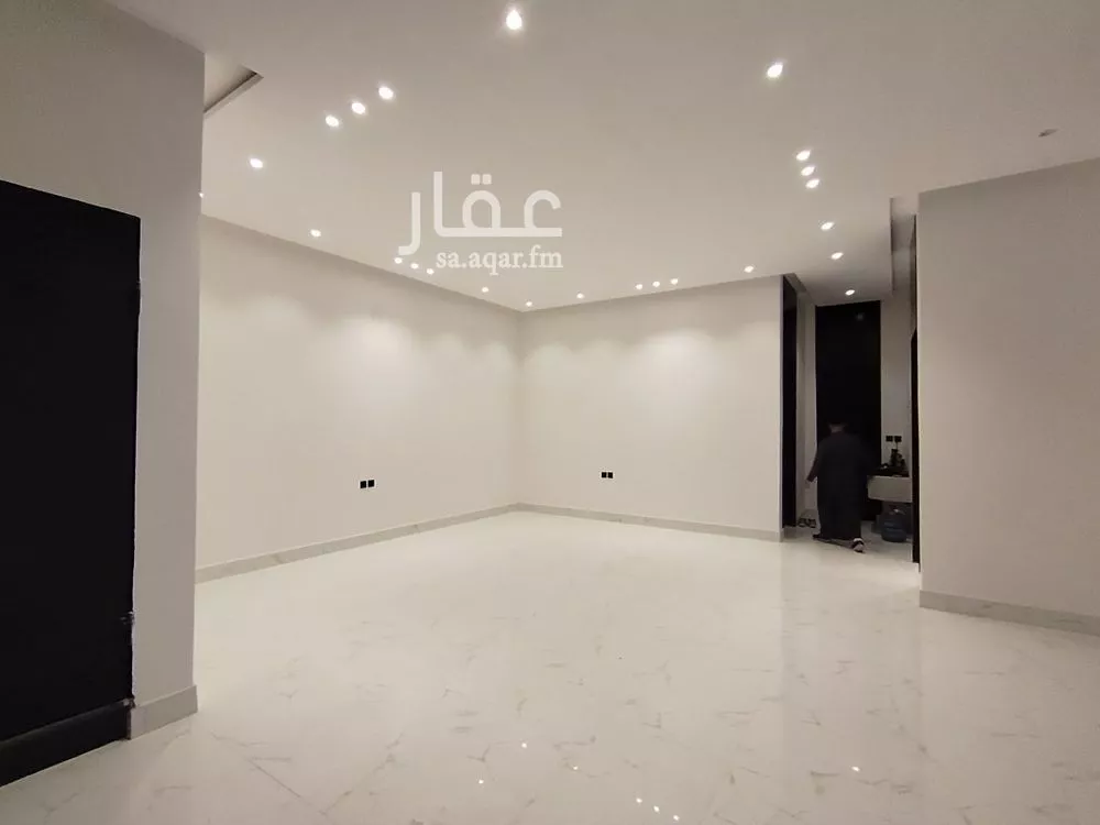 6 bedroom villa in Dhahrat Laban 2
