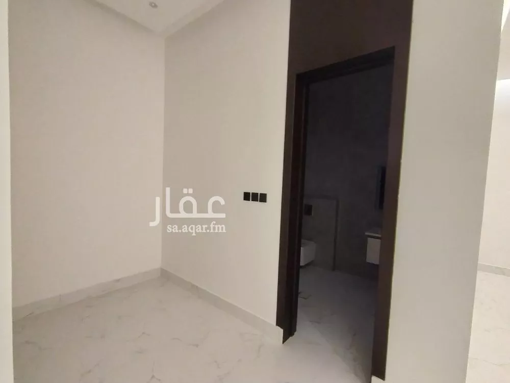 6 bedroom villa in Dhahrat Laban 11