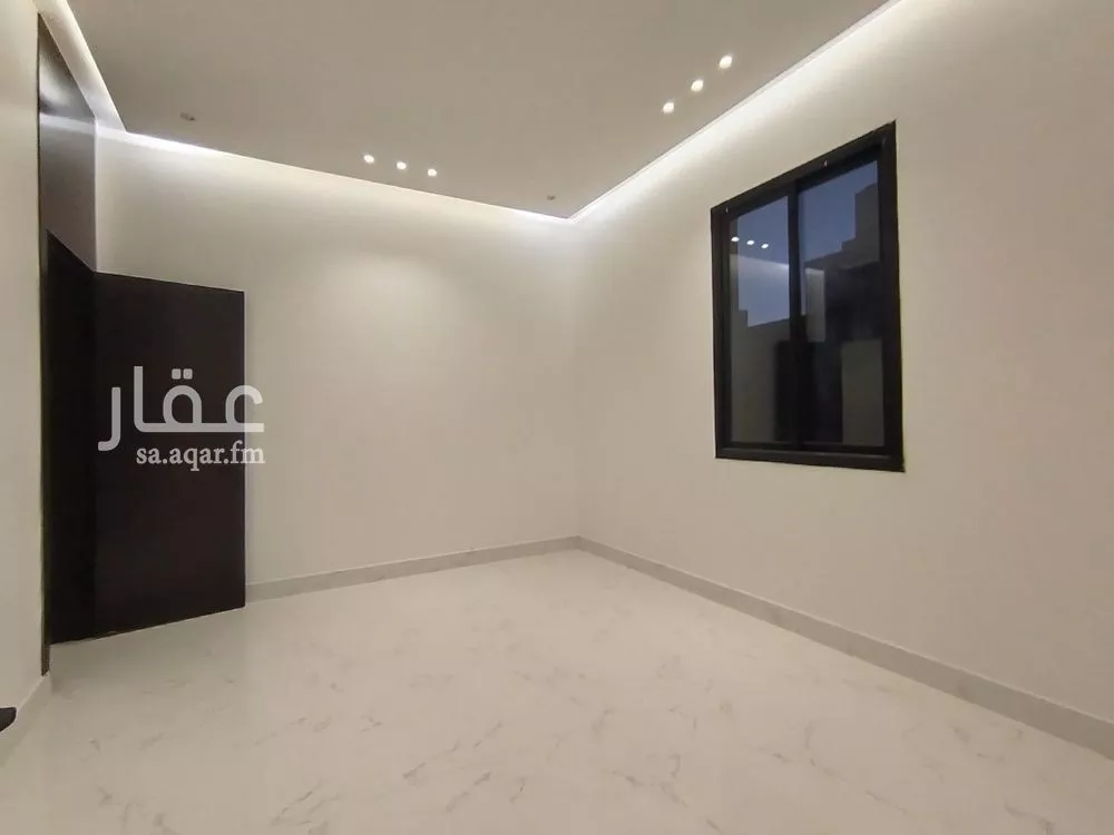 6 bedroom villa in Dhahrat Laban 4