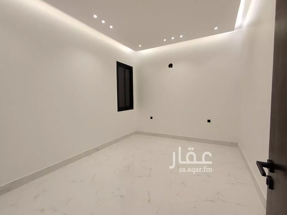 6 bedroom villa in Dhahrat Laban 9