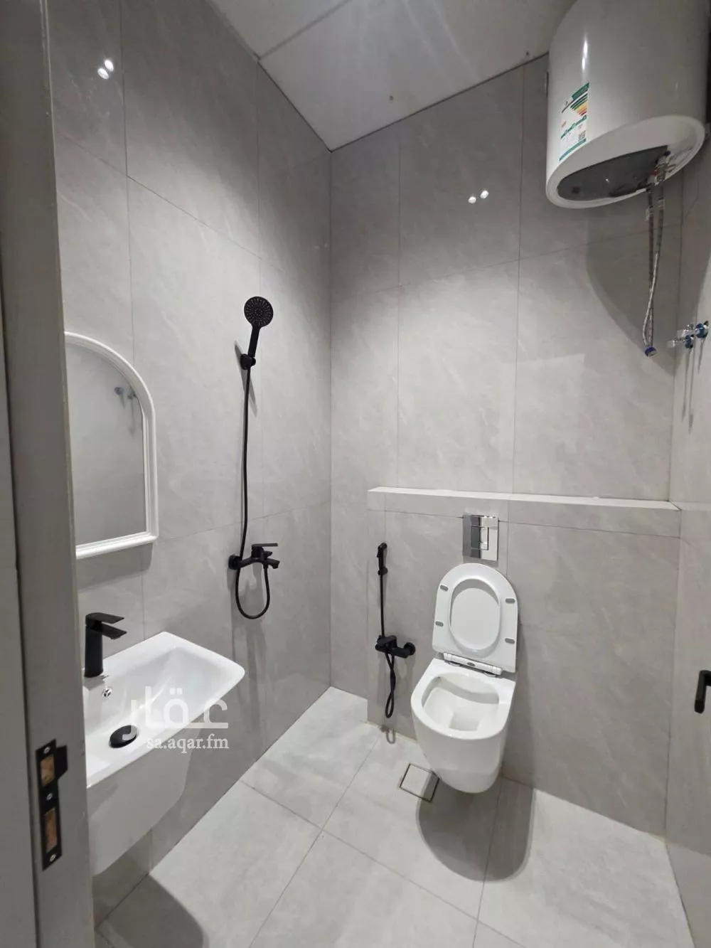 6 bedroom apartment in Ash Sharq 3