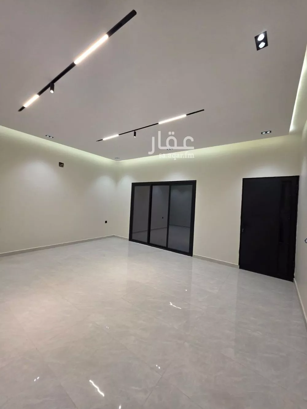 6 bedroom apartment in Ash Sharq 4