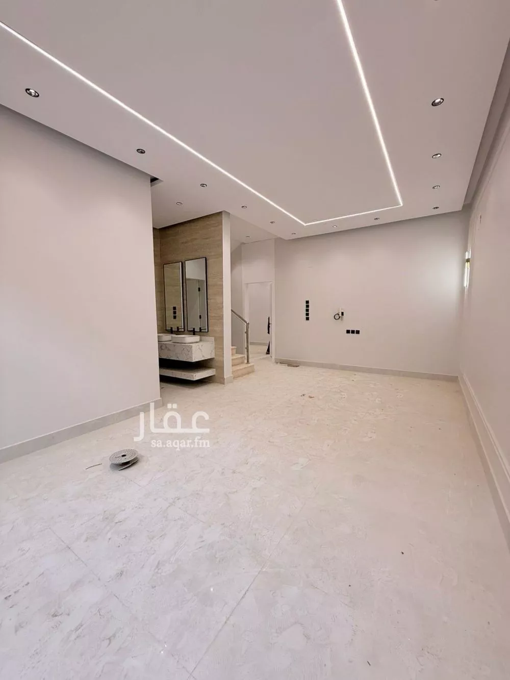 6 bedroom villa in Al Uraija Al Gharbiyah 11