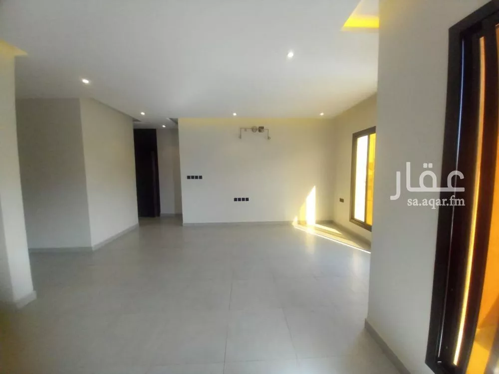 4 bedroom apartment in Dhahrat Laban 9