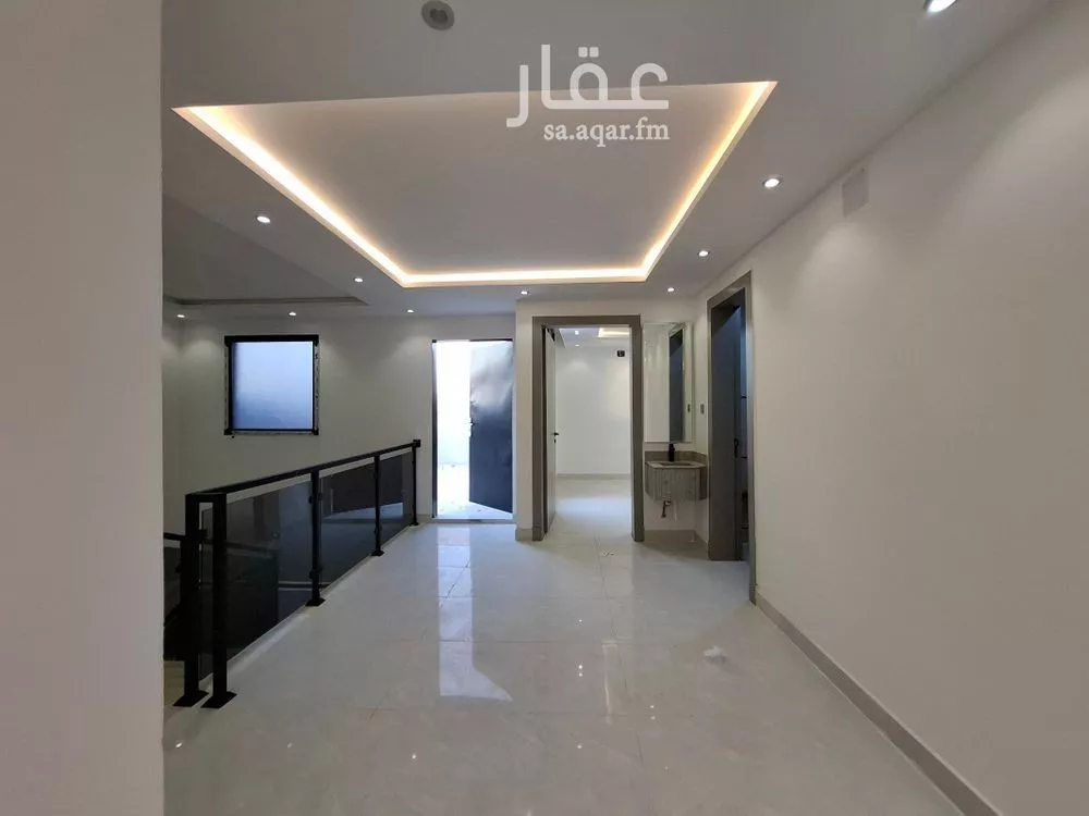 فيلا 5 غرف في بدر 12