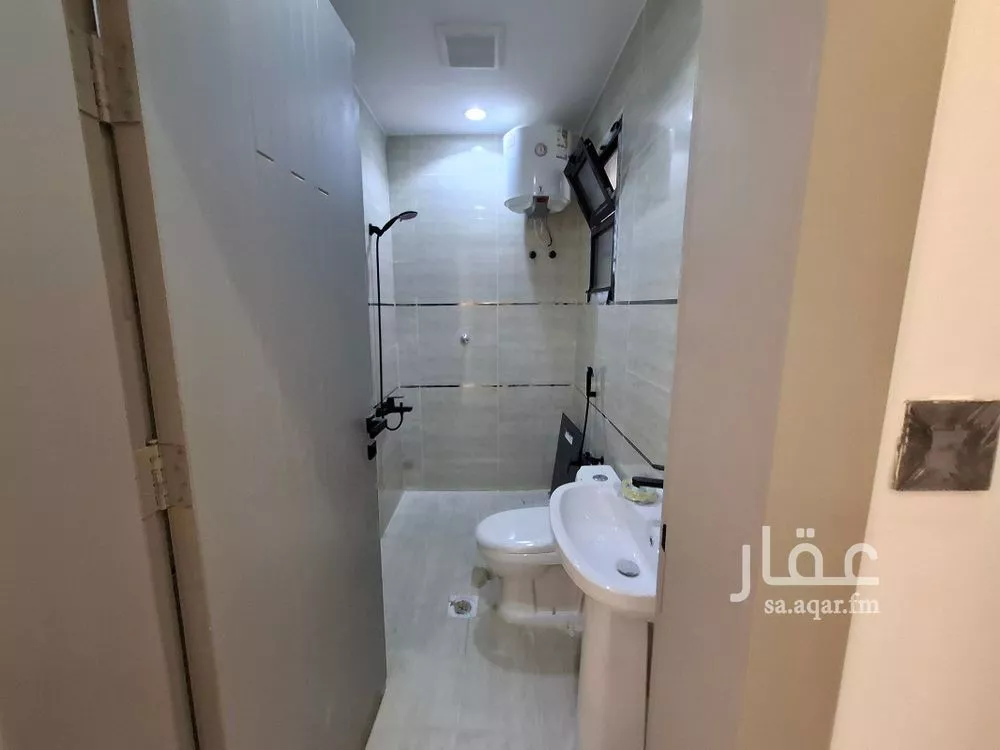 فيلا 5 غرف في بدر 20