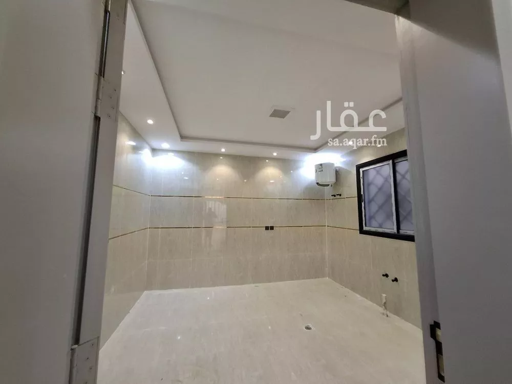 فيلا 5 غرف في بدر 7