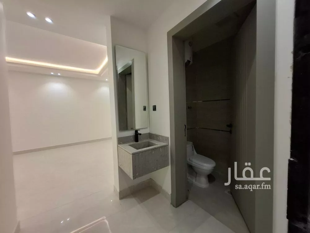 فيلا 5 غرف في بدر 8