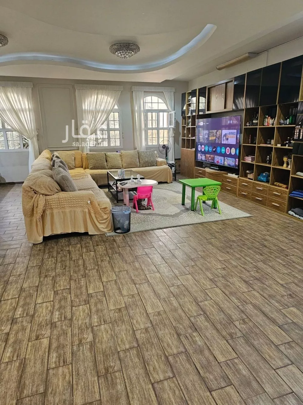 8 bedroom villa in Al Khaleej 23