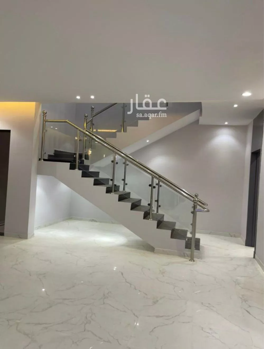 فيلا 6 غرف في الرمال 14