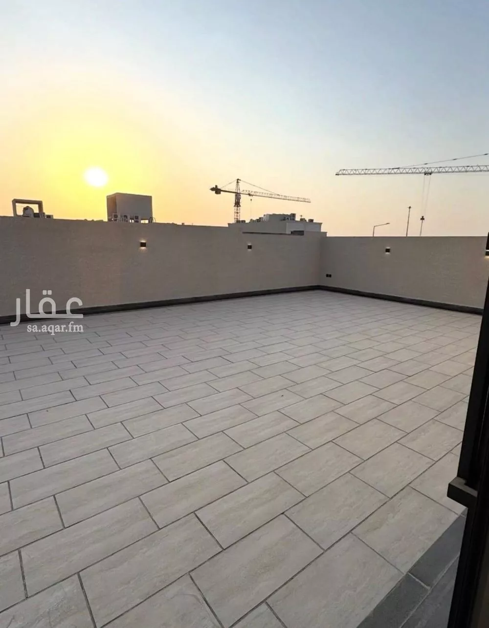 فيلا 5 غرف في الملقا 2