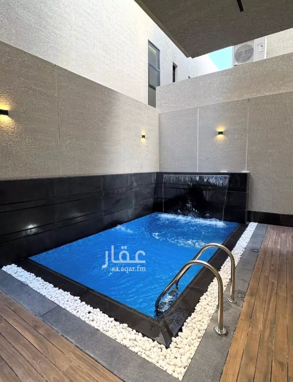 فيلا 5 غرف في الملقا 3
