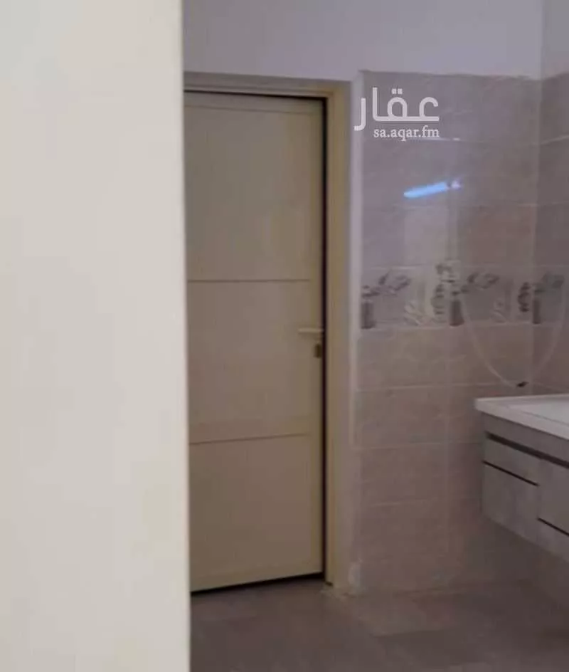 فيلا 13 غرف في النظيم 8