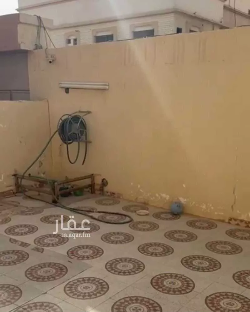 فيلا 13 غرف في النظيم 10