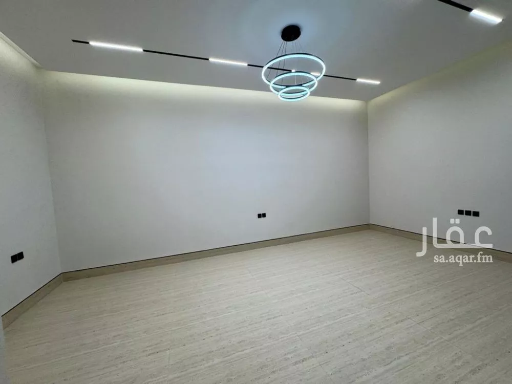 5 bedroom apartment in Ash Sharq 10