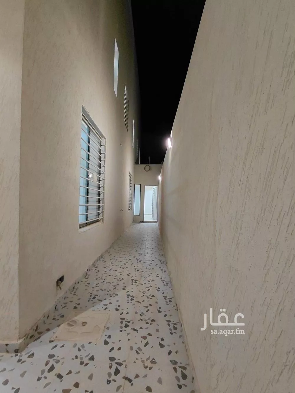 فيلا 4 غرف في الجنادرية 3