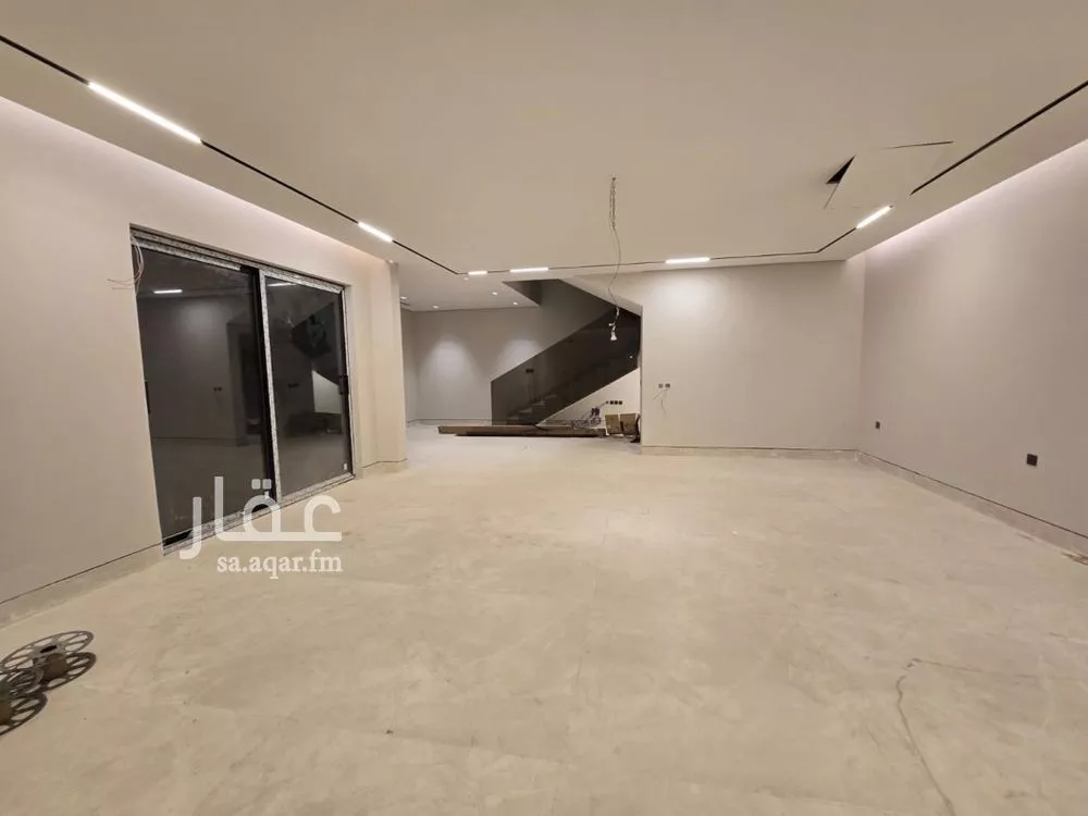 5 bedroom villa in Al Yasmin 5