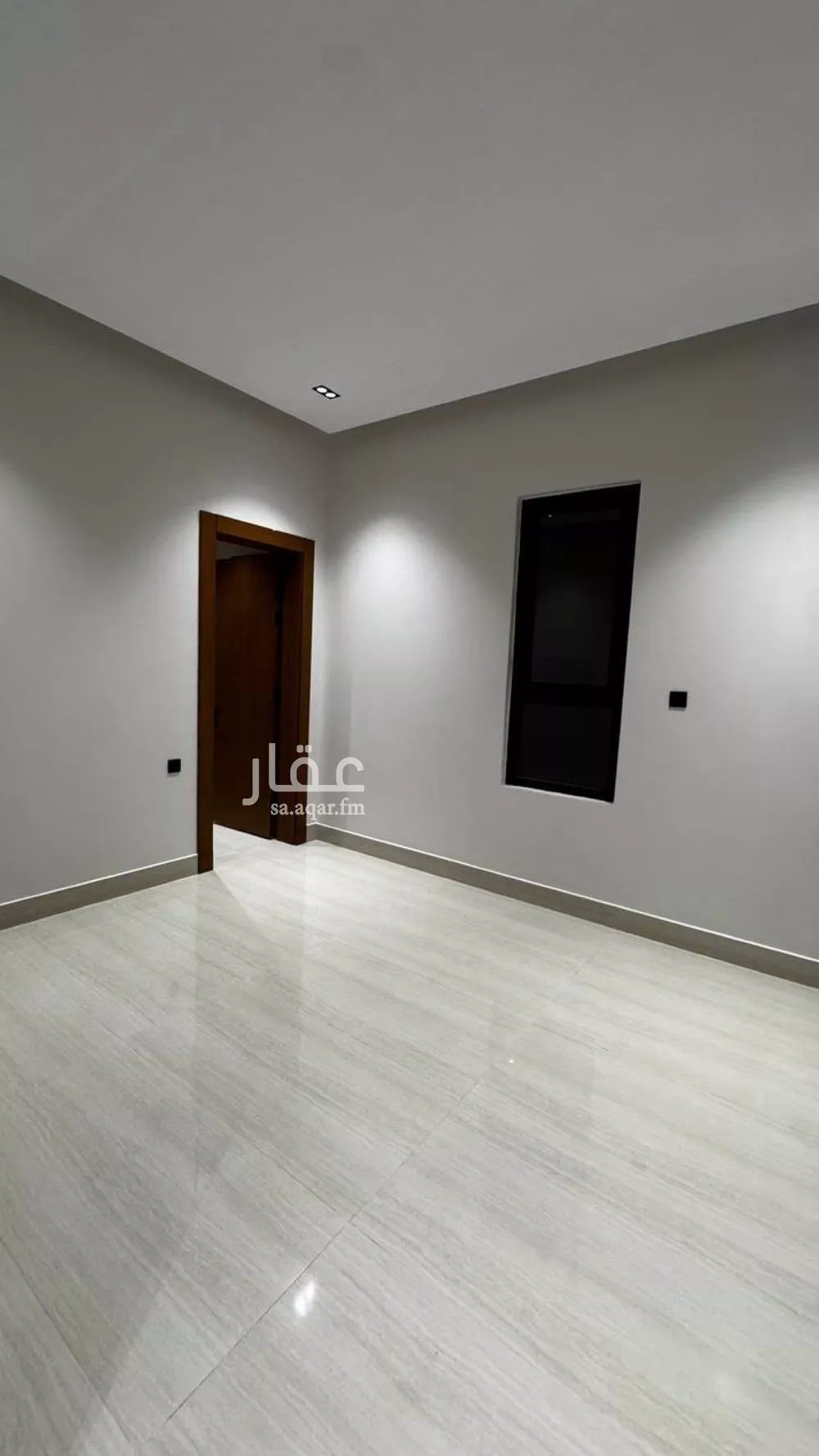 فيلا 5 غرف في الملك فيصل 4