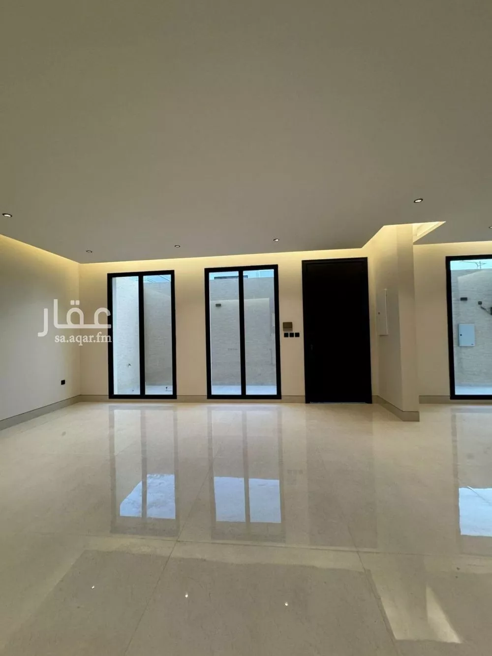 4 bedroom villa in Al Aridh 6